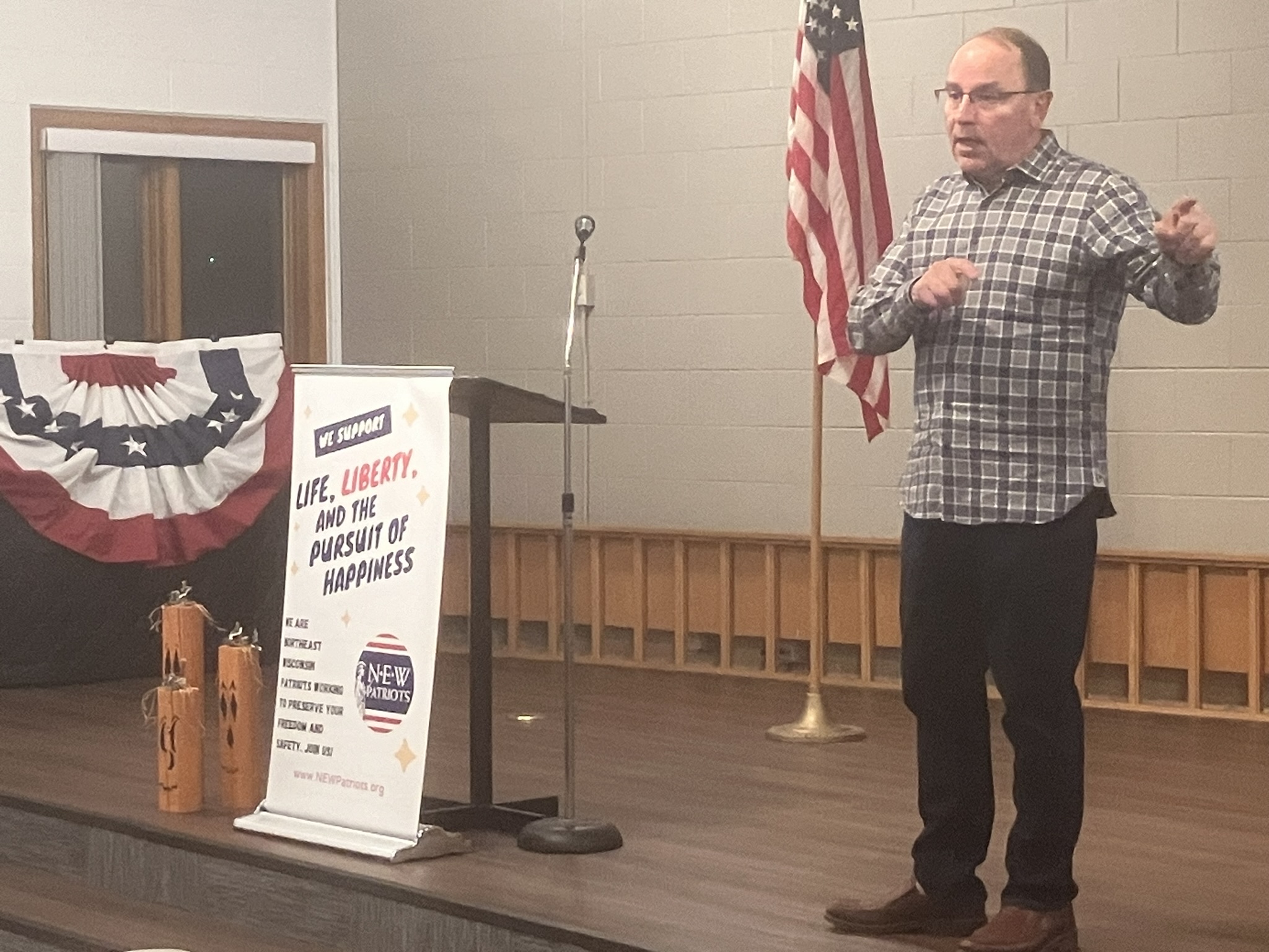 Congressman Tom Tiffany discussed refugee resettlement, illegal immigration, and more at the October 17, 2024 meeting of NEW Patriots.